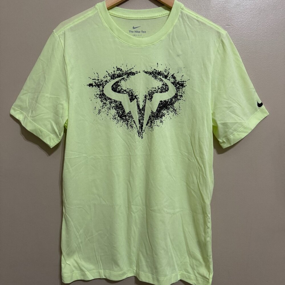 Nike Court Dri-FIT Rafa Nadal Bull Men's Tennis T-Shirt Volt FD0032-701 NEW